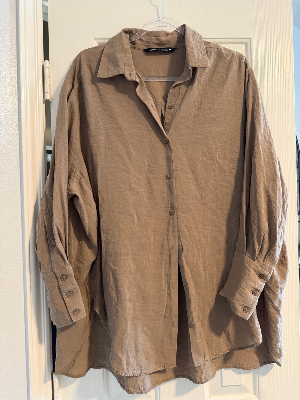 Zara women’s Oversized Long-Sleeve Button-Up Shirt - Taupe
